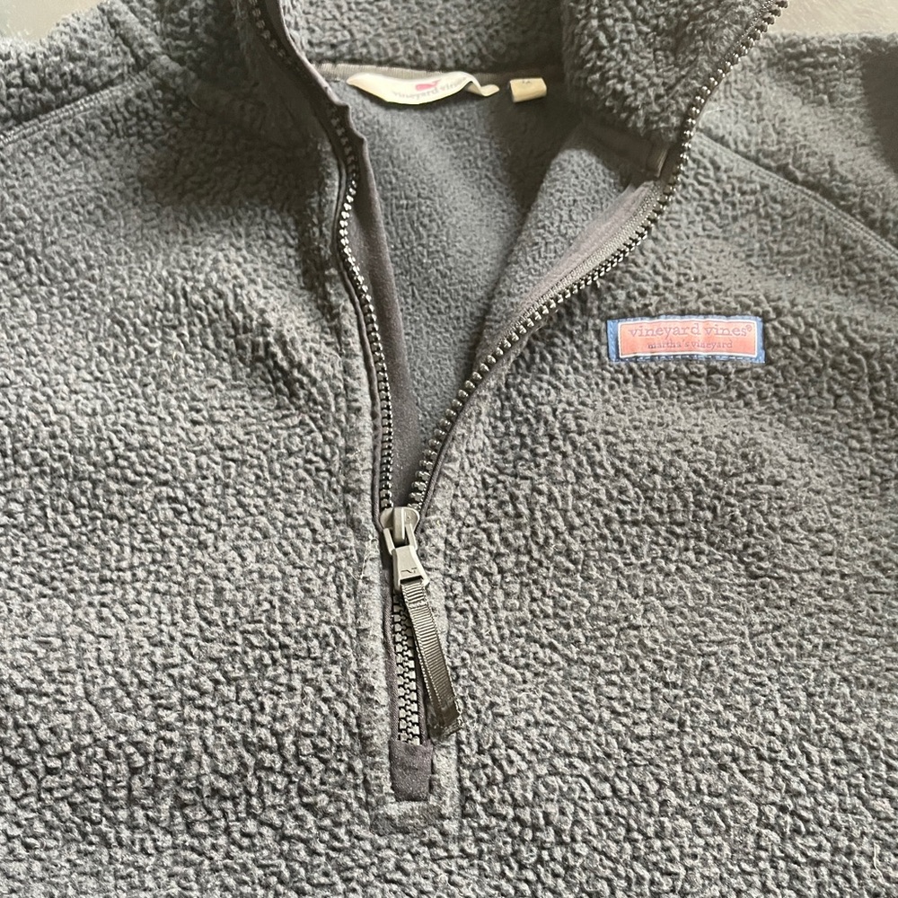 Vineyard Vines black Charcoal Fleece Pullover women medium